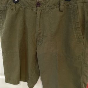 FAT FACE NWT linen long shorts olive green. Made in England.